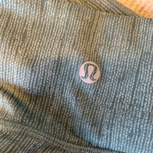 Lululemon size 0 legging or tight wunderunder